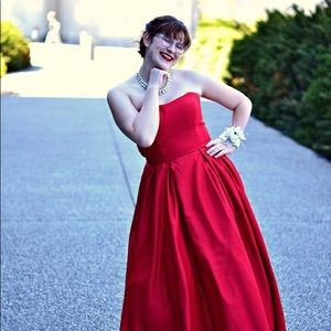 Red prom dress - WITH POCKETS